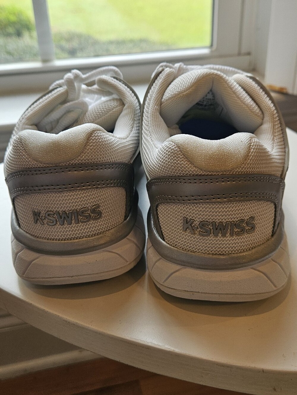 K Swiss Hypercourt (size 7)